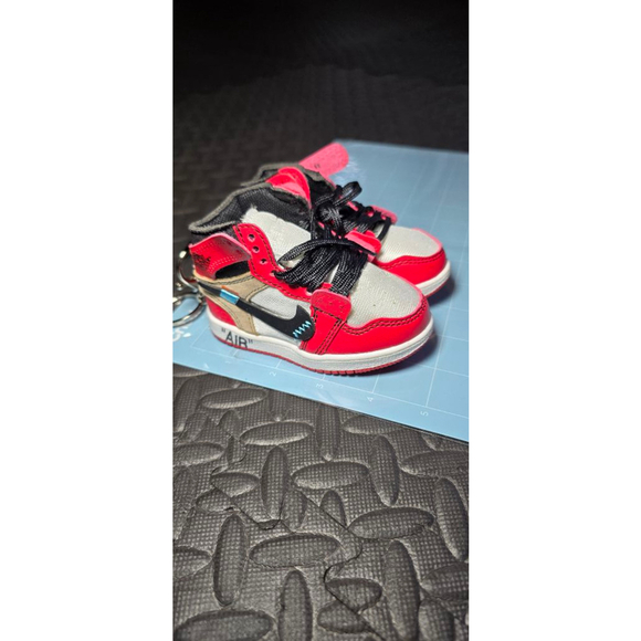 Unisex 4.5 inch Sneaker Keychain Pair - Red/White - Picture 5 of 5